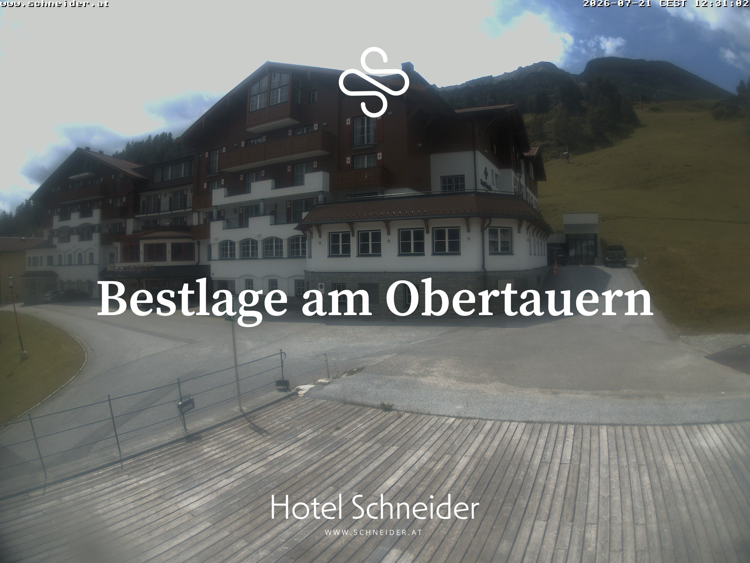 Archiv Foto Webcam Obertauern: Blick aufs Hotel Schneider