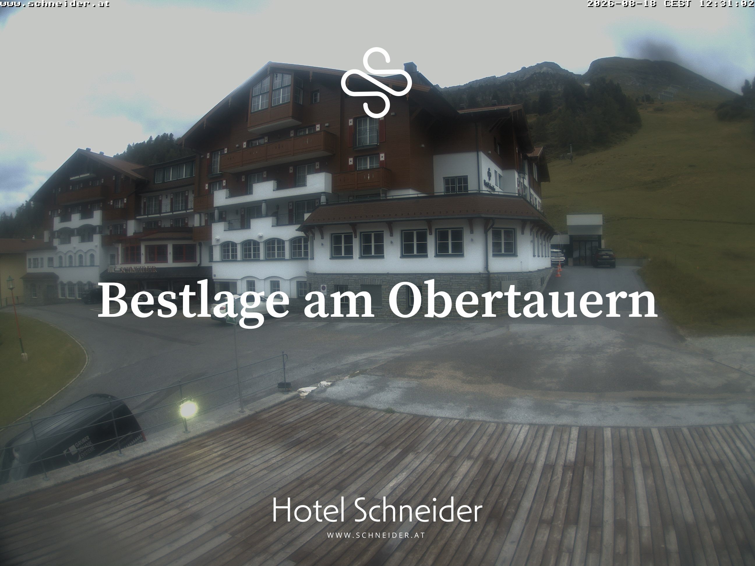 Archiv Foto Webcam Obertauern: Blick aufs Hotel Schneider