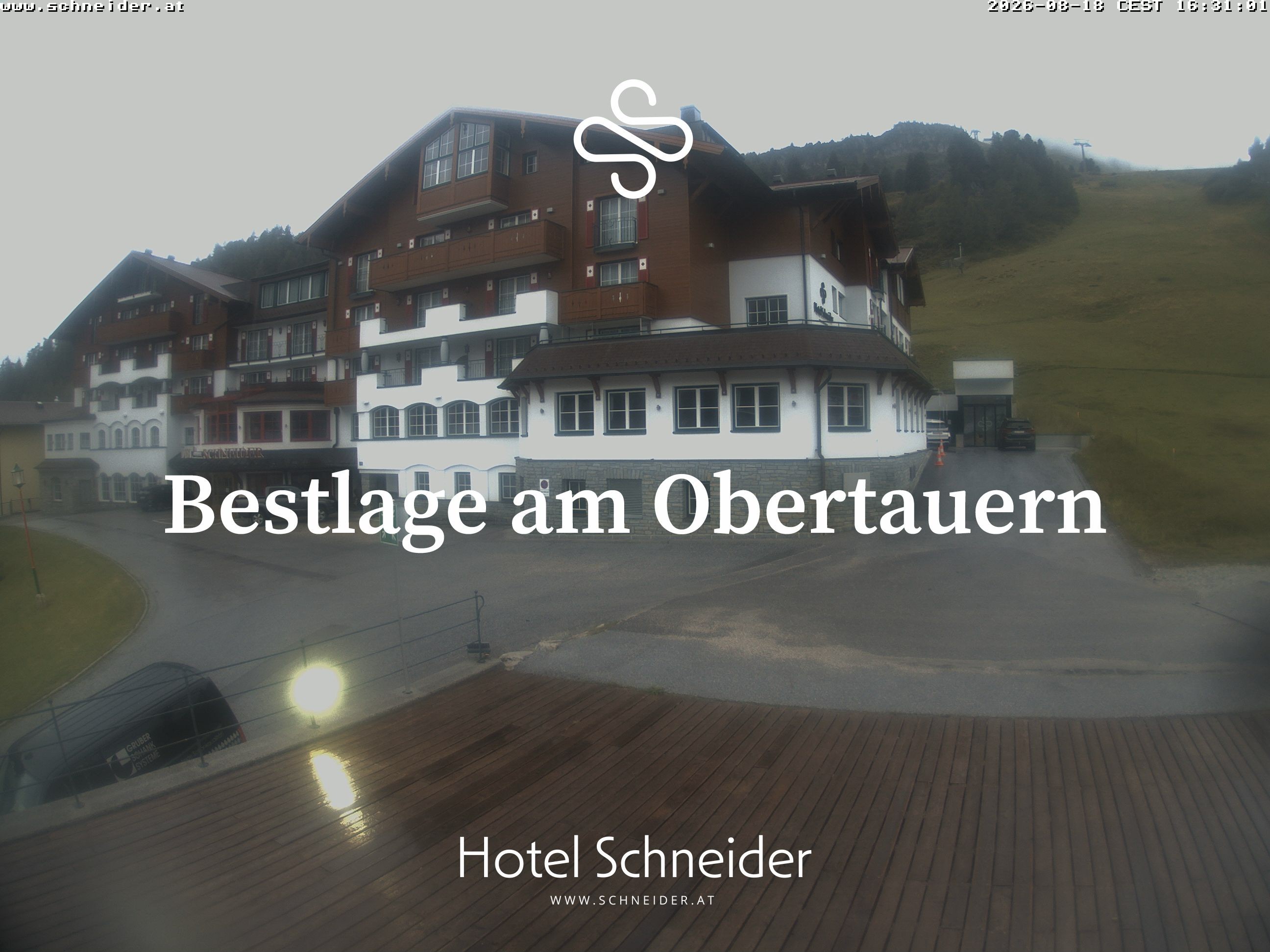Archiv Foto Webcam Obertauern: Blick aufs Hotel Schneider