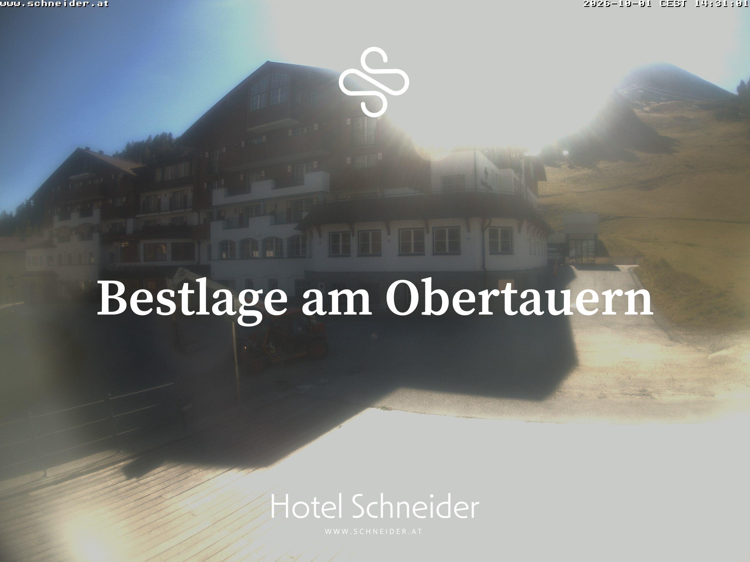 Archiv Foto Webcam Obertauern: Blick aufs Hotel Schneider