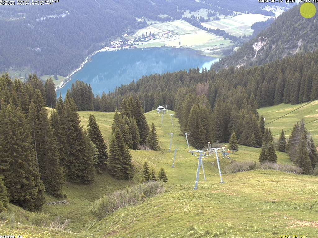 Archived image Webcam View Hotel Laterndlhof from Neunerköpfle