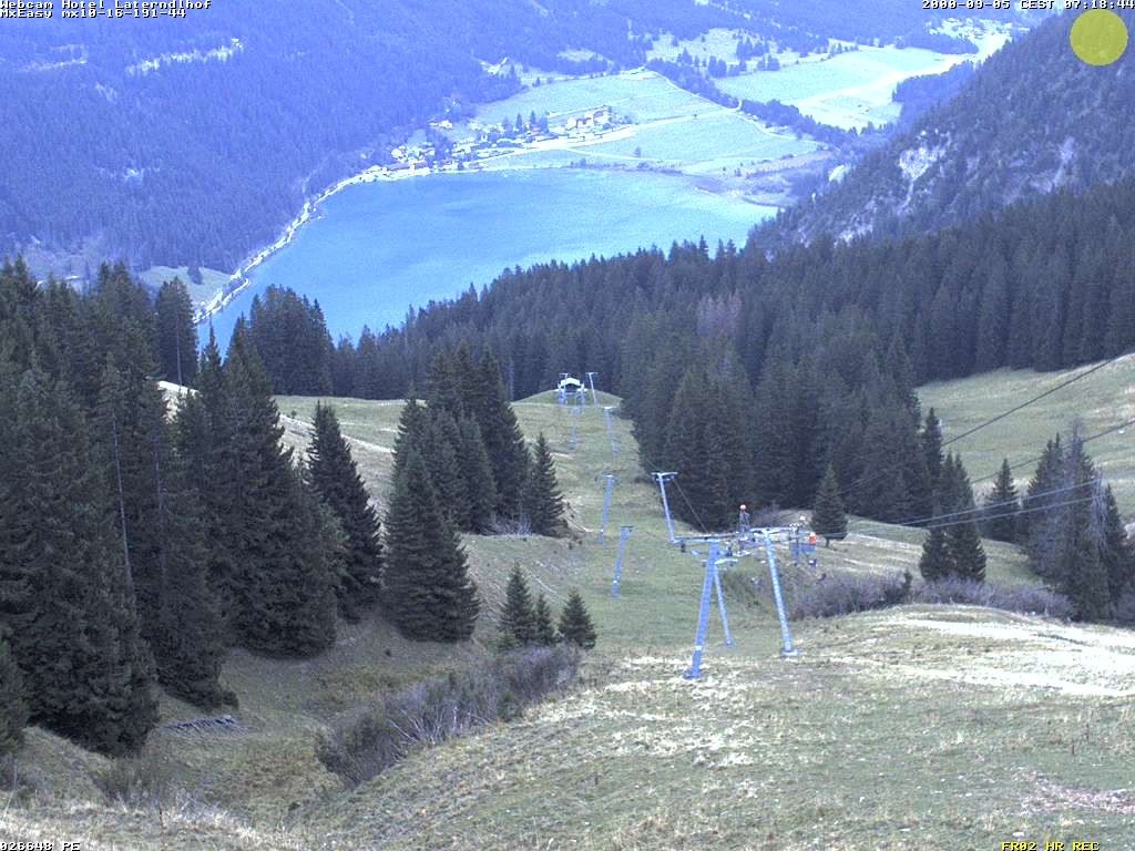 Archived image Webcam View Hotel Laterndlhof from Neunerköpfle