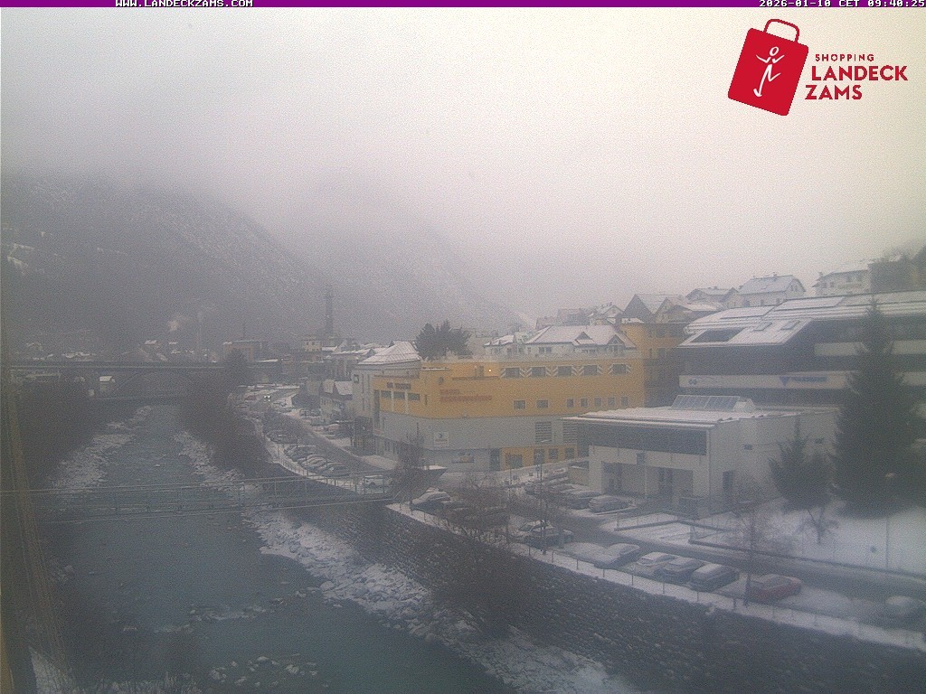 Archived image Webcam City of Landeck - River Inn