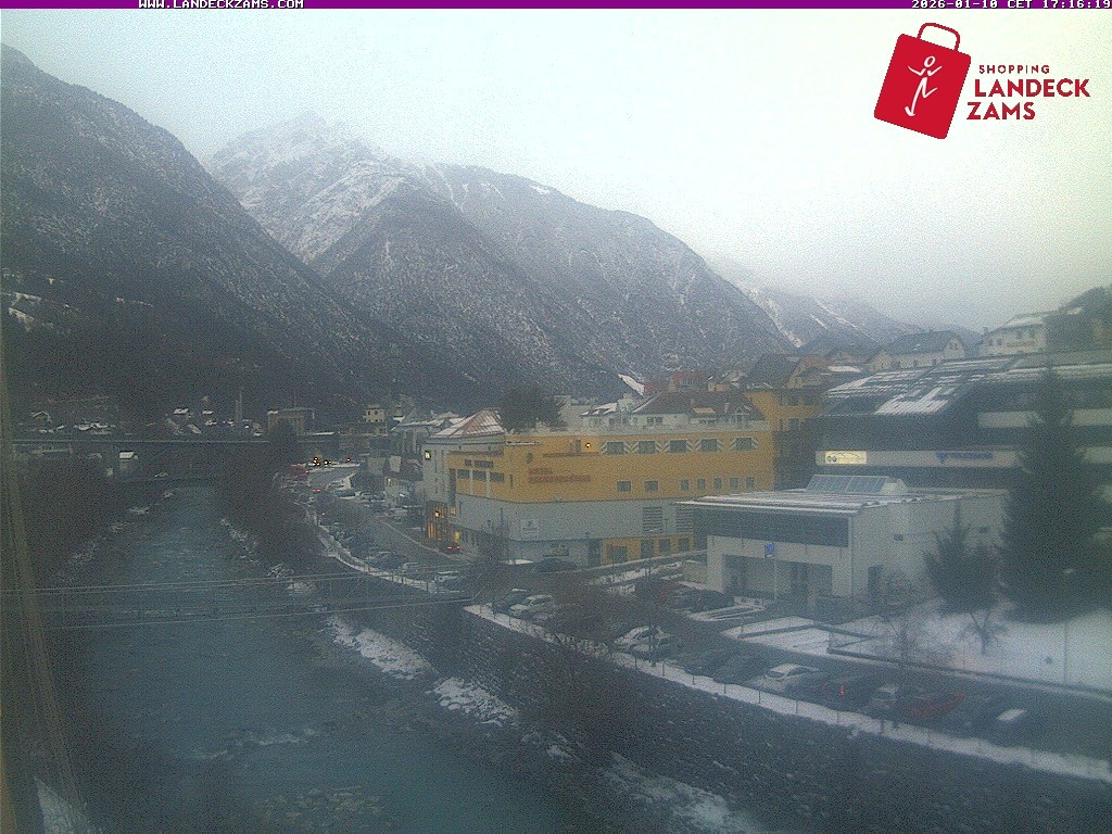 Archived image Webcam City of Landeck - River Inn