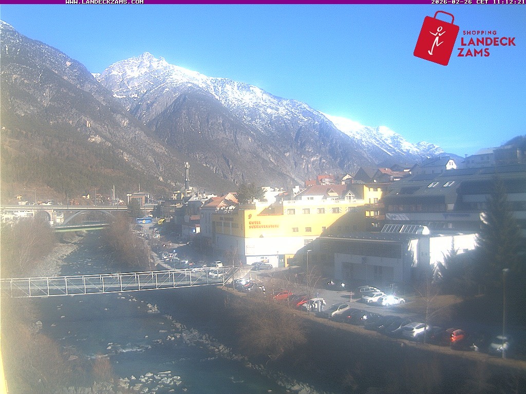 Archived image Webcam City of Landeck - River Inn