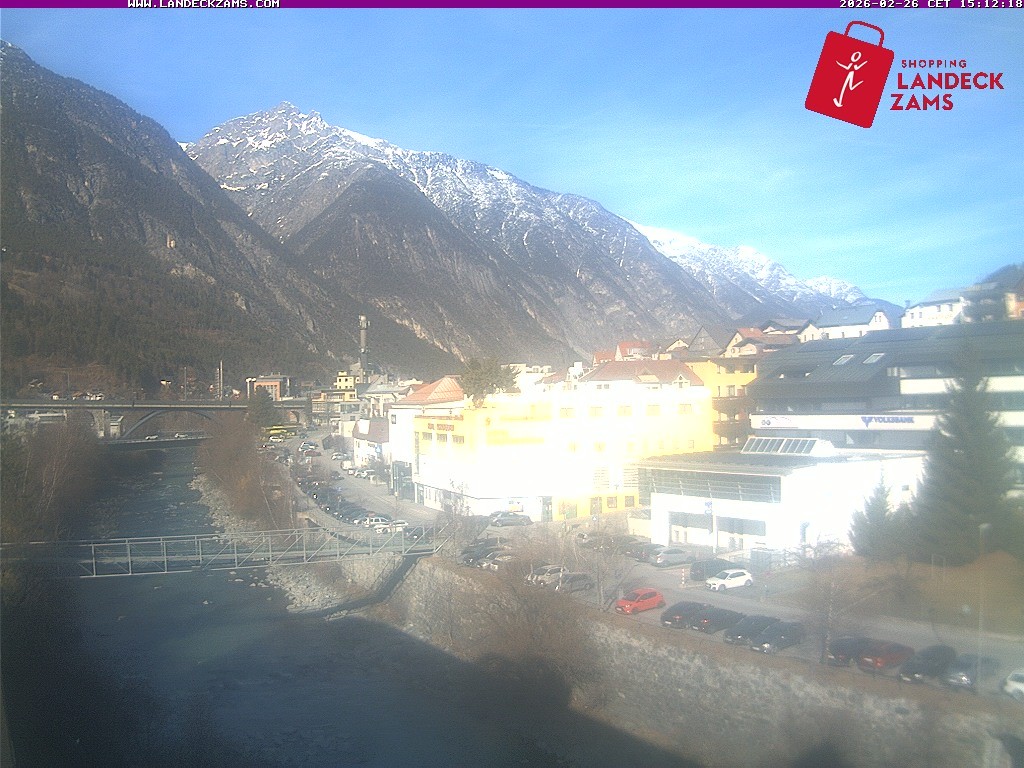 Archived image Webcam City of Landeck - River Inn