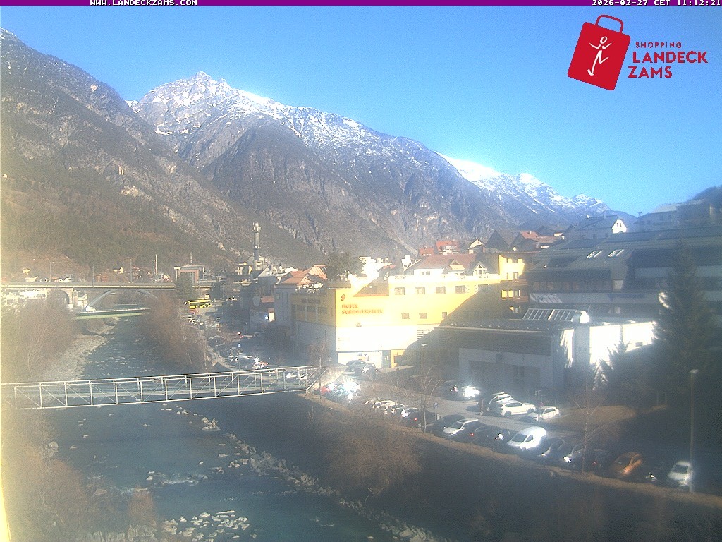 Archived image Webcam City of Landeck - River Inn