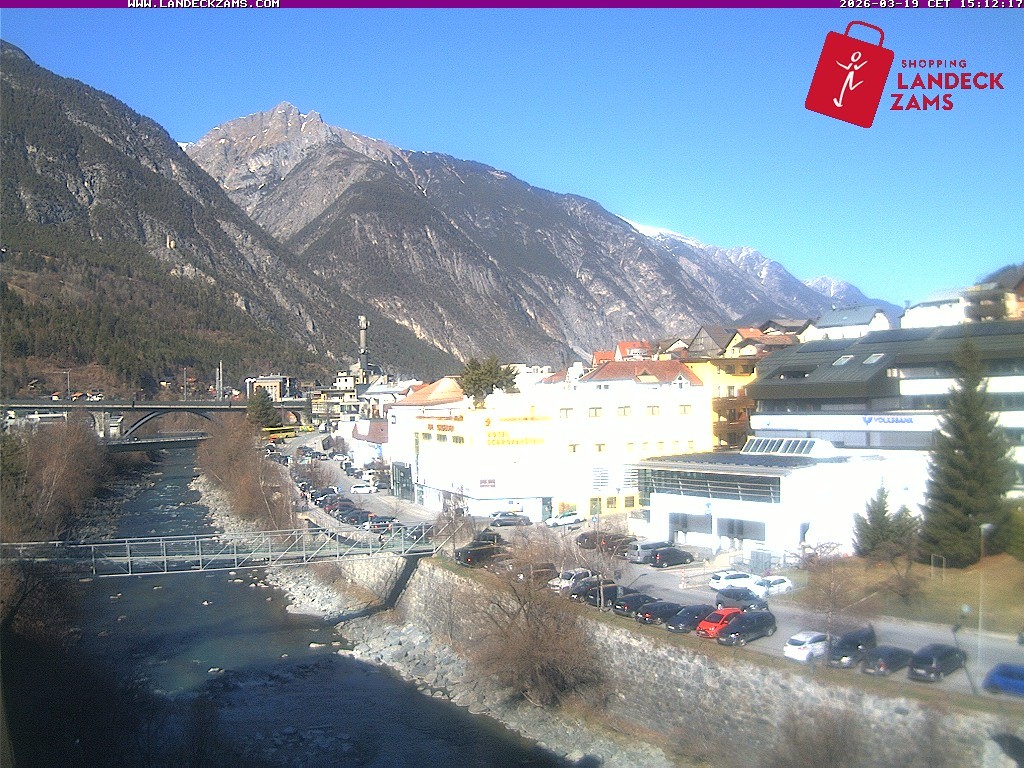 Archived image Webcam City of Landeck - River Inn