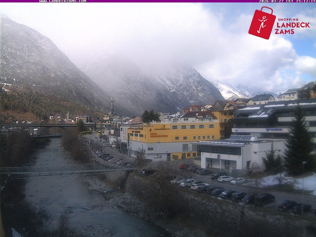 Archived image Webcam City of Landeck - River Inn