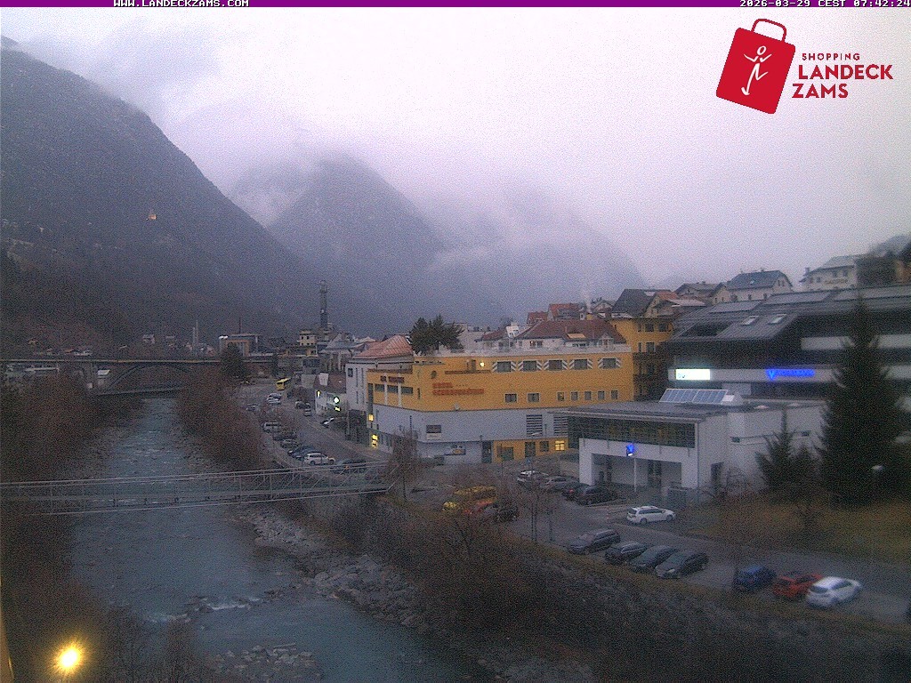 Archived image Webcam City of Landeck - River Inn