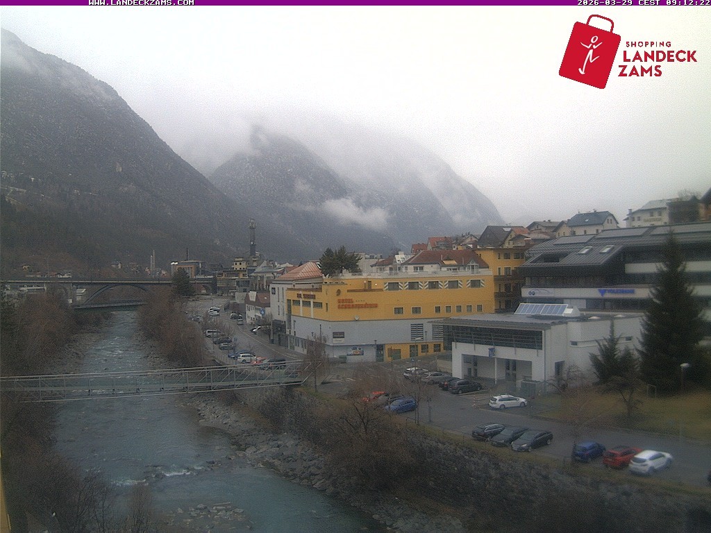 Archived image Webcam City of Landeck - River Inn