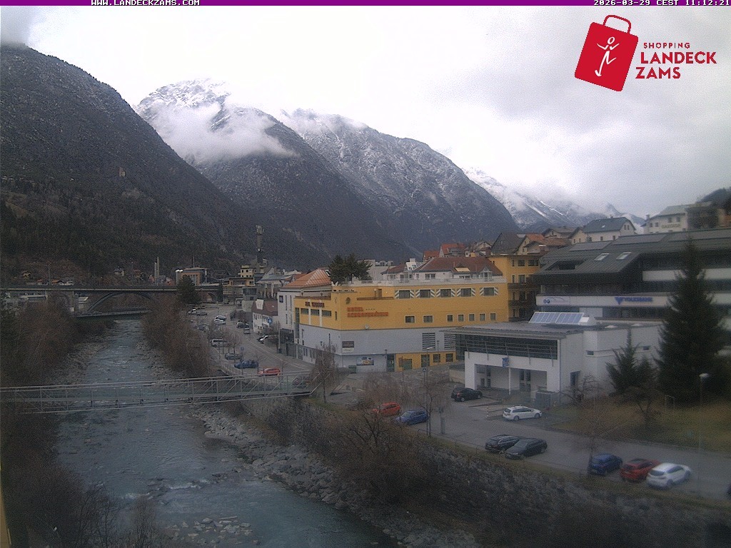 Archived image Webcam City of Landeck - River Inn