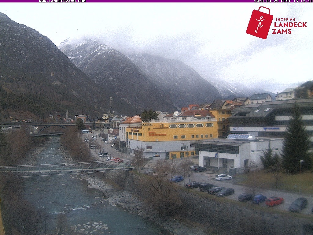 Archived image Webcam City of Landeck - River Inn