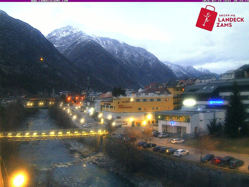 Archived image Webcam City of Landeck - River Inn