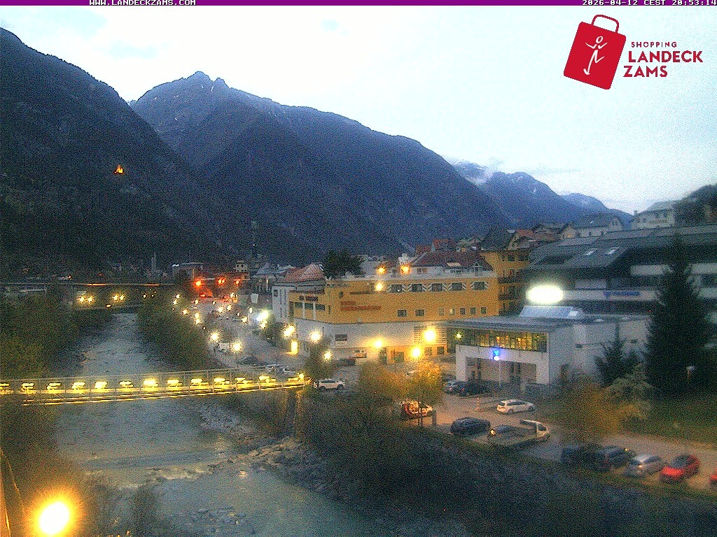 Archived image Webcam City of Landeck - River Inn