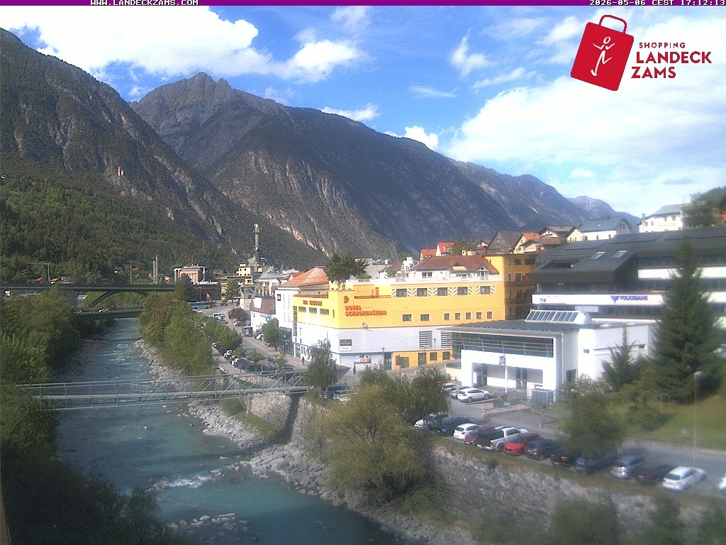 Archived image Webcam City of Landeck - River Inn