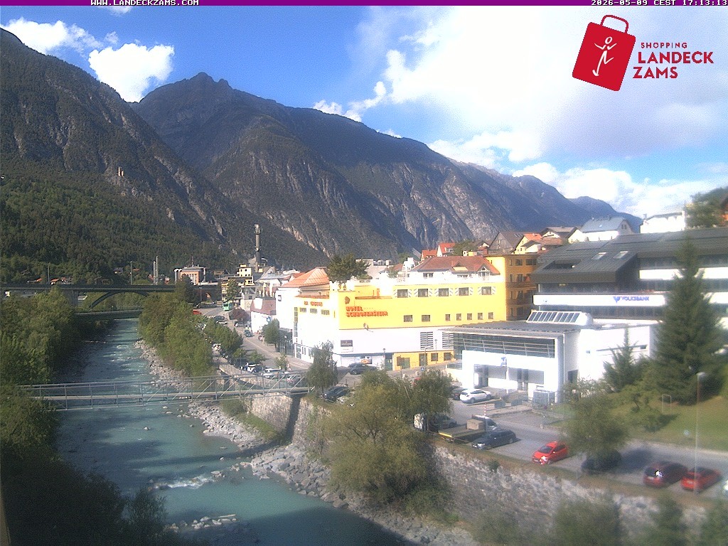 Archived image Webcam City of Landeck - River Inn