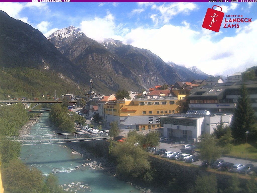 Archived image Webcam City of Landeck - River Inn