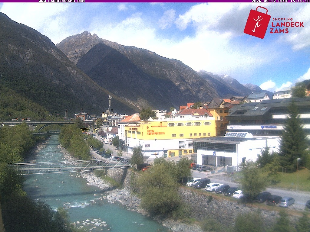 Archived image Webcam City of Landeck - River Inn