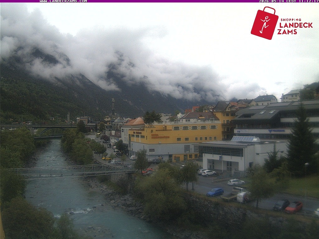 Archived image Webcam City of Landeck - River Inn