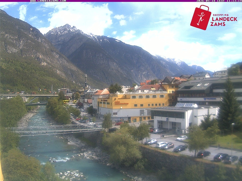 Archived image Webcam City of Landeck - River Inn