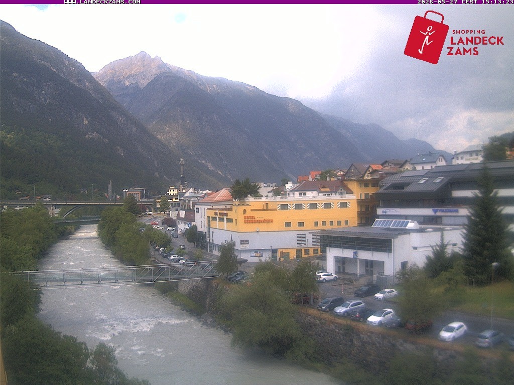 Archived image Webcam City of Landeck - River Inn
