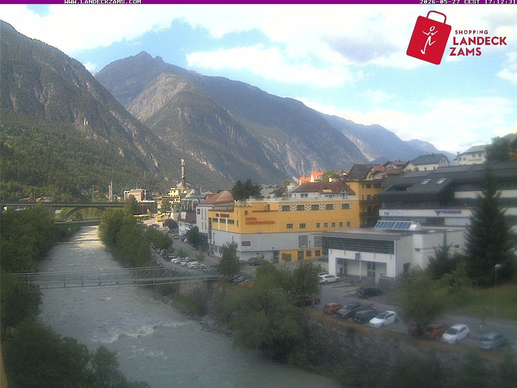 Archived image Webcam City of Landeck - River Inn