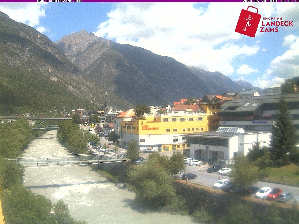 Archived image Webcam City of Landeck - River Inn