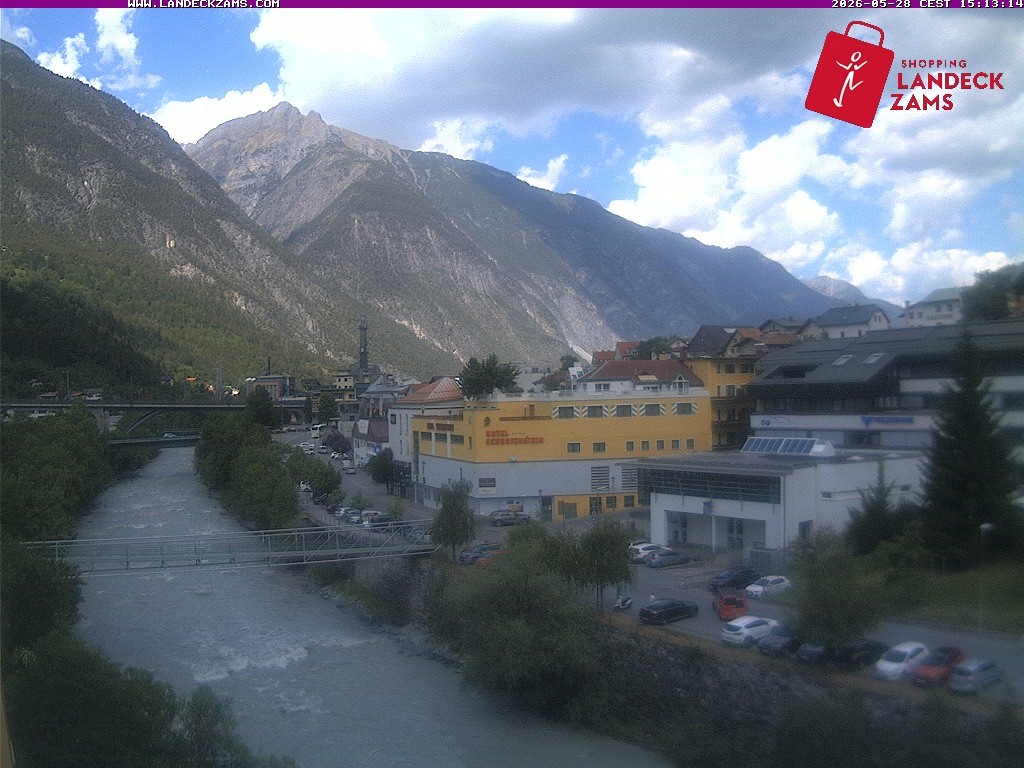 Archived image Webcam City of Landeck - River Inn