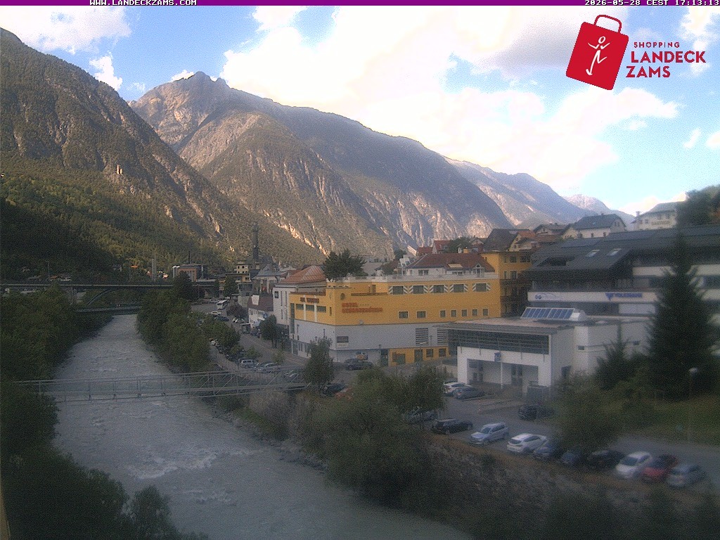 Archived image Webcam City of Landeck - River Inn