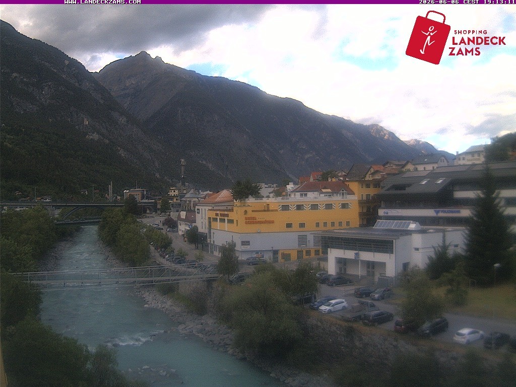 Archiv Foto Webcam Landeck: Blick auf den Inn
