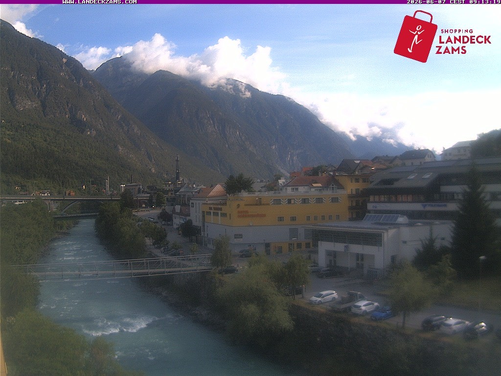 Archived image Webcam City of Landeck - River Inn