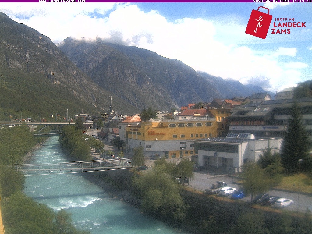 Archived image Webcam City of Landeck - River Inn