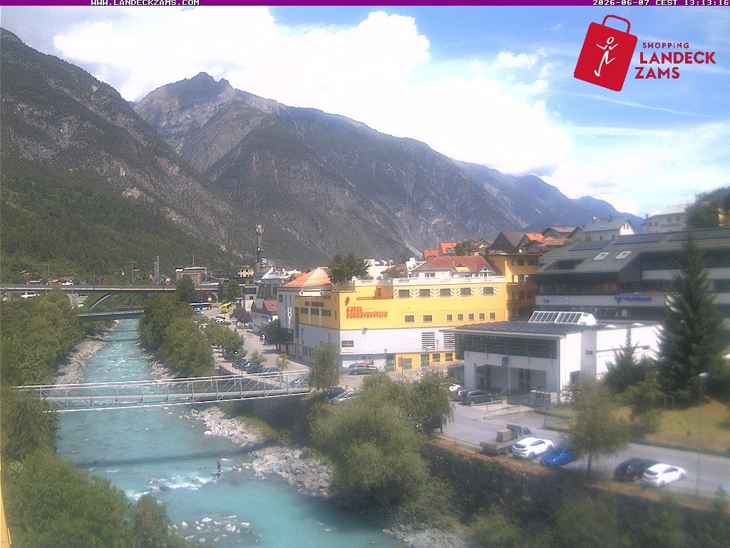 Archived image Webcam City of Landeck - River Inn