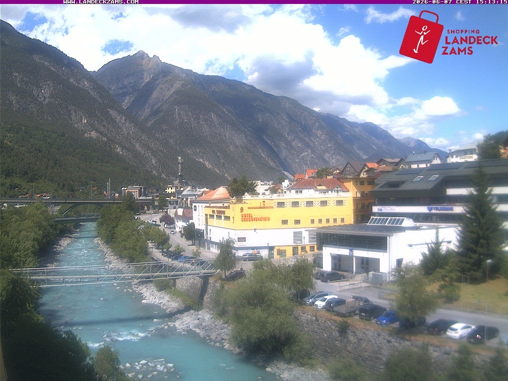 Archived image Webcam City of Landeck - River Inn