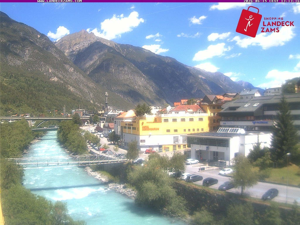 Archived image Webcam City of Landeck - River Inn