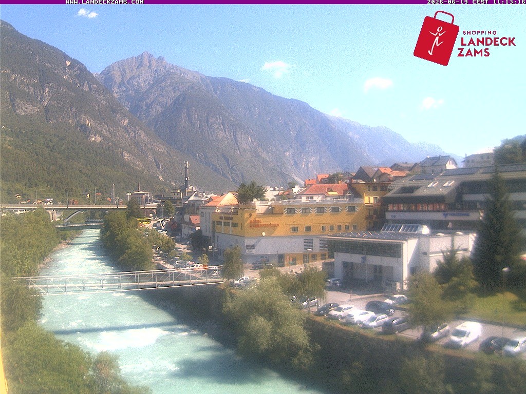 Archived image Webcam City of Landeck - River Inn