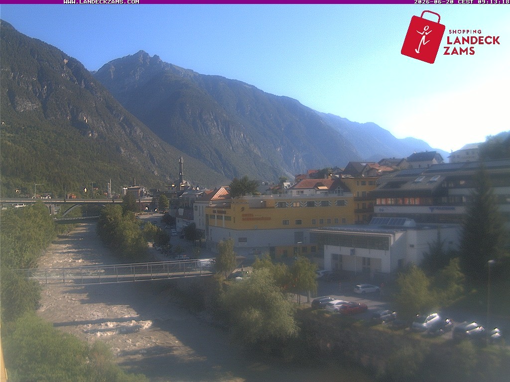 Archived image Webcam City of Landeck - River Inn