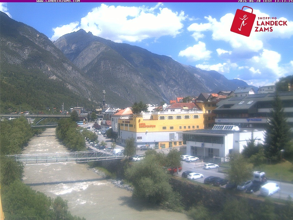 Archived image Webcam City of Landeck - River Inn