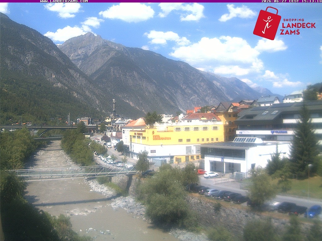 Archived image Webcam City of Landeck - River Inn