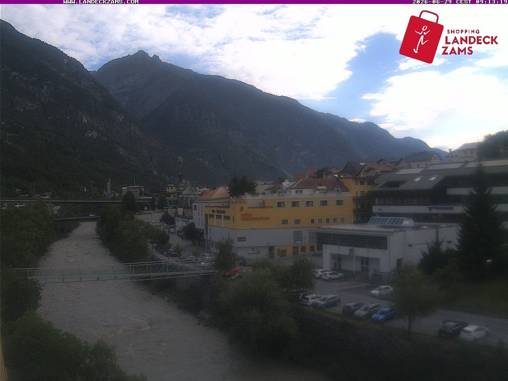 Archived image Webcam City of Landeck - River Inn