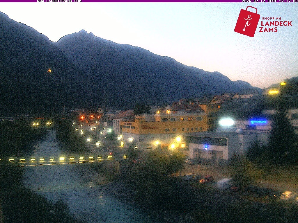 Archived image Webcam City of Landeck - River Inn