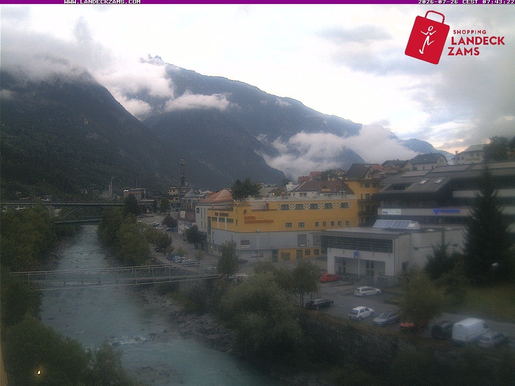 Archived image Webcam City of Landeck - River Inn