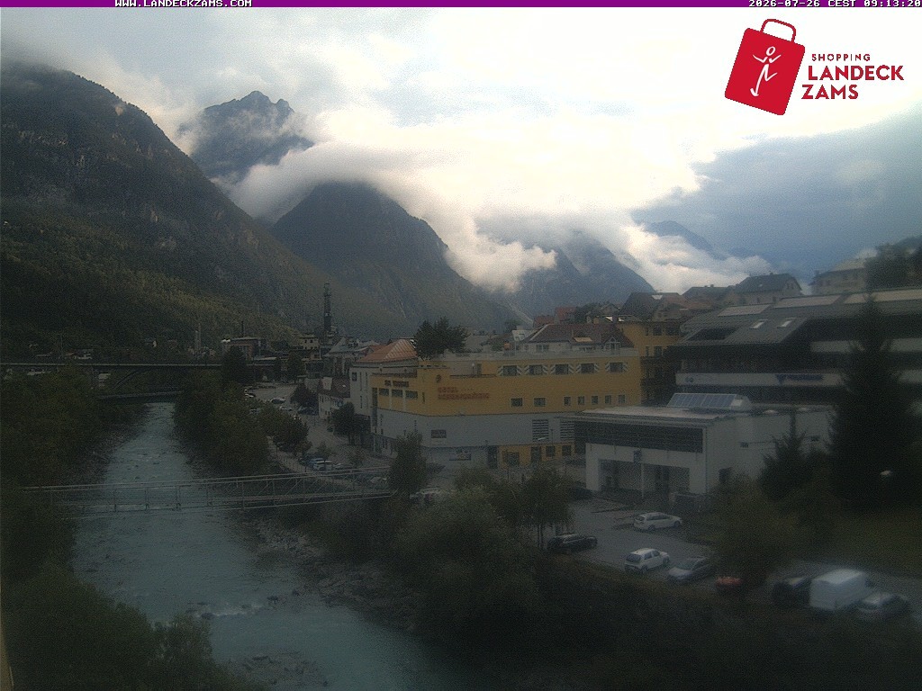 Archived image Webcam City of Landeck - River Inn