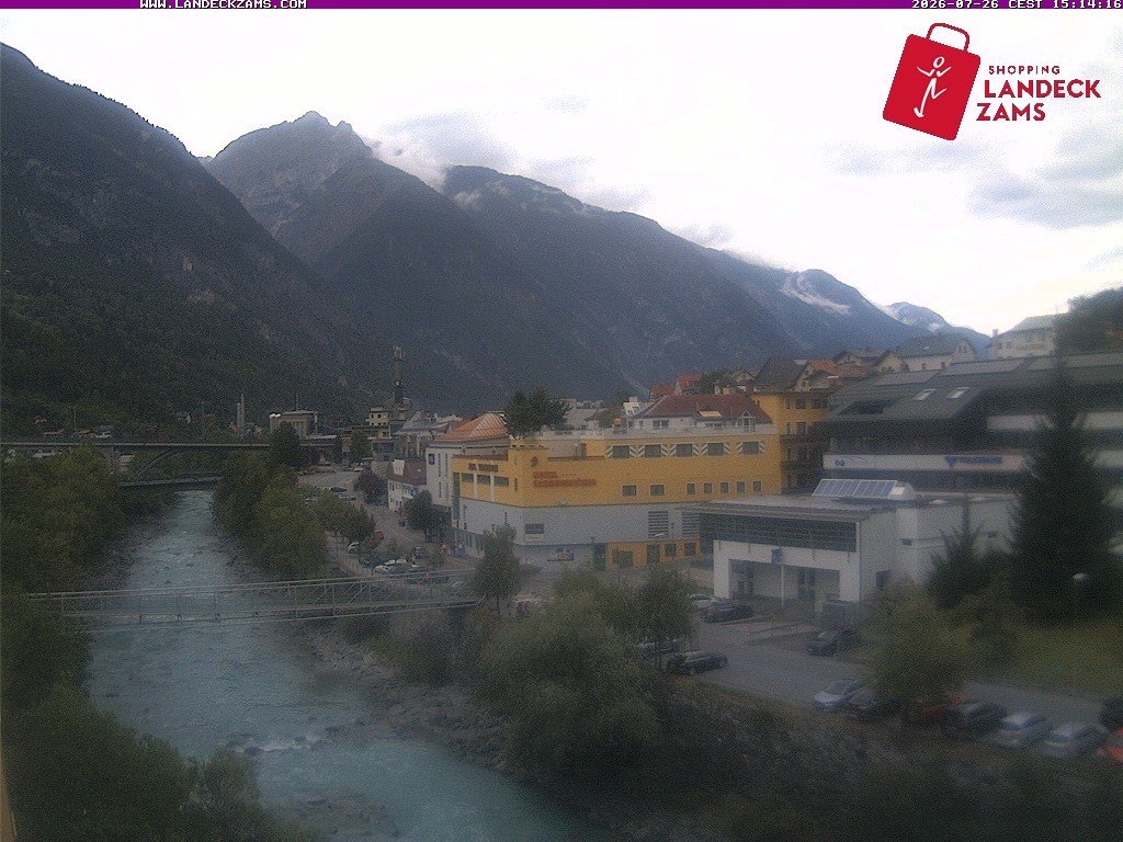 Archived image Webcam City of Landeck - River Inn