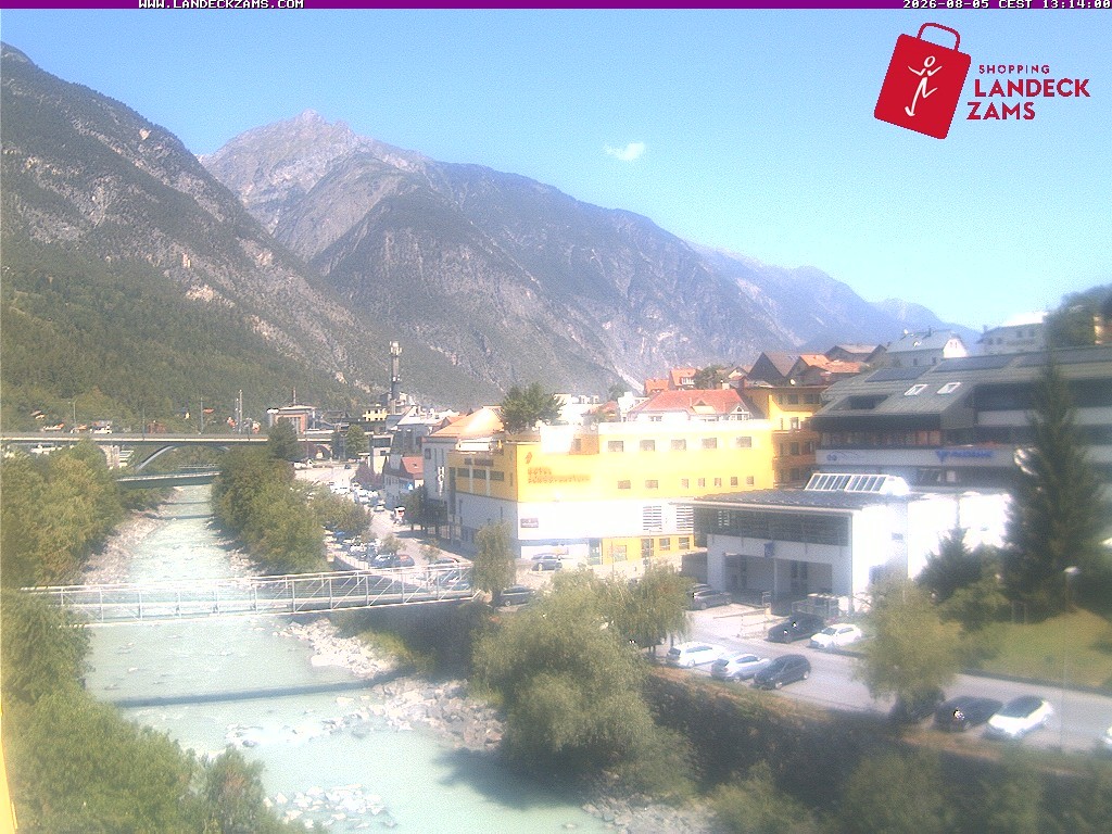 Archived image Webcam City of Landeck - River Inn