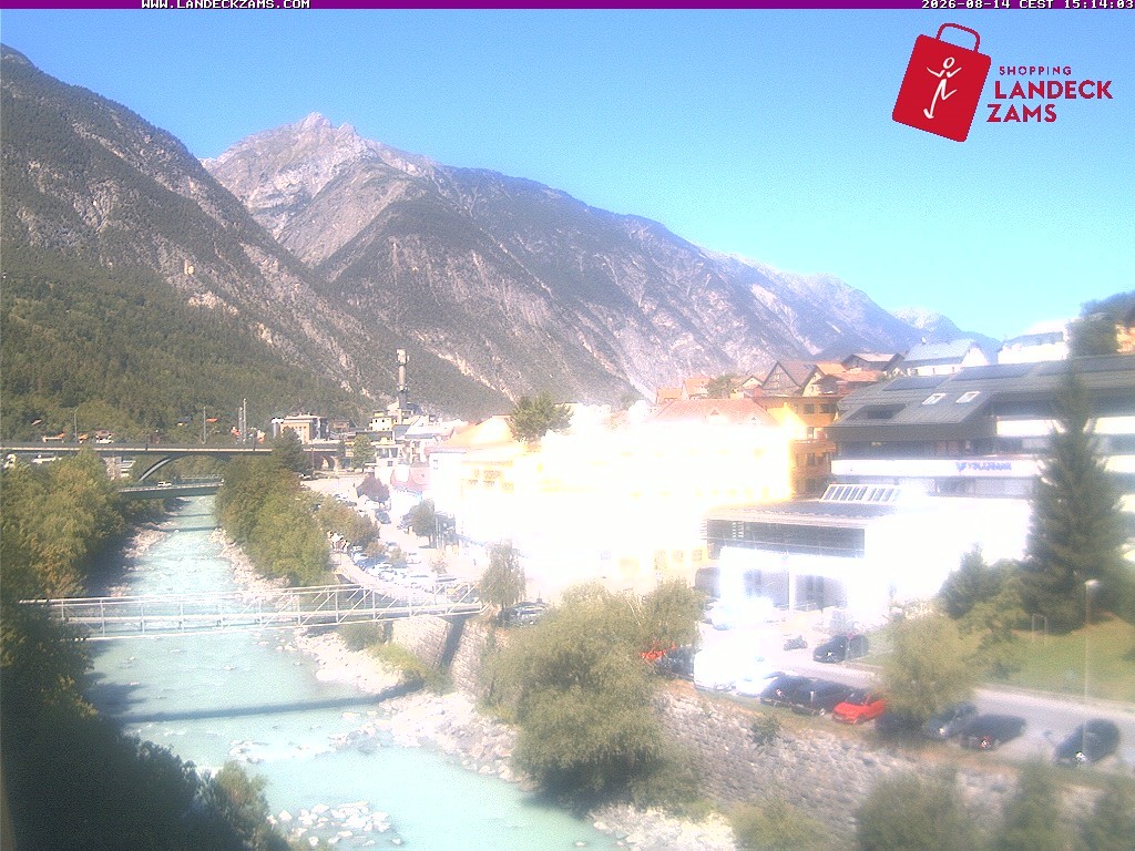 Archived image Webcam City of Landeck - River Inn