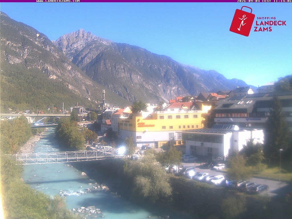 Archived image Webcam City of Landeck - River Inn