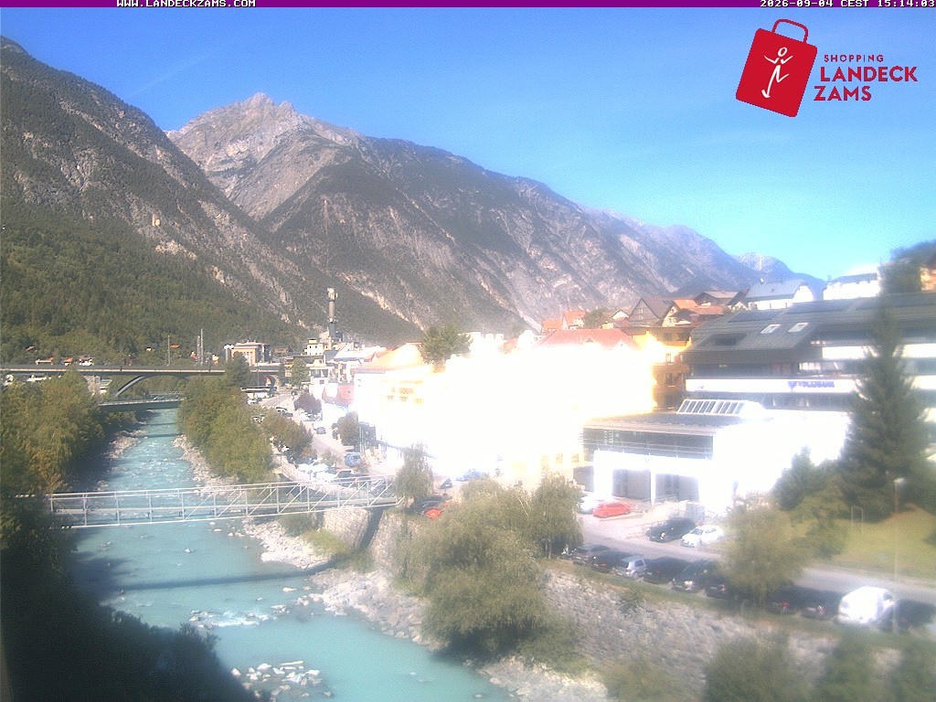 Archived image Webcam City of Landeck - River Inn
