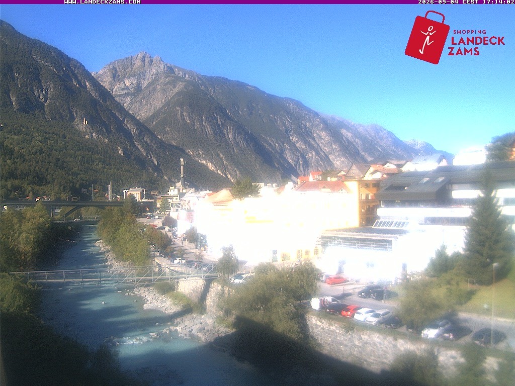 Archived image Webcam City of Landeck - River Inn
